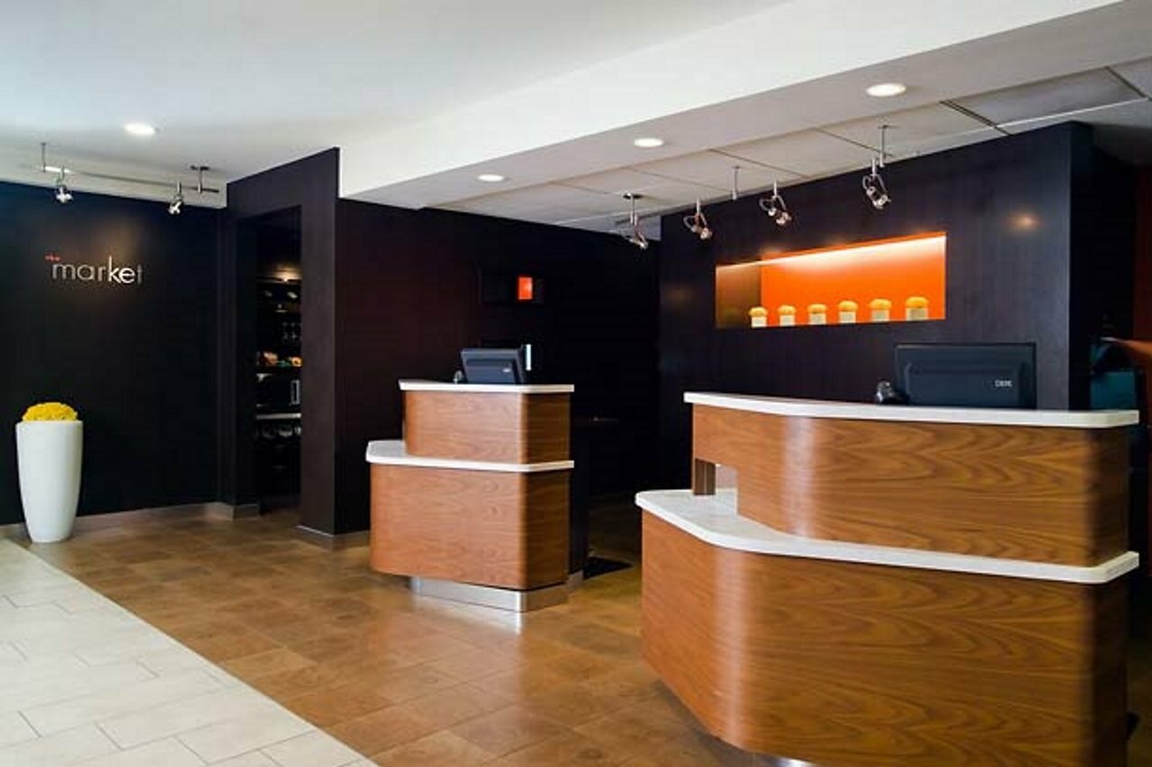 Фото Courtyard by Marriott Fresno