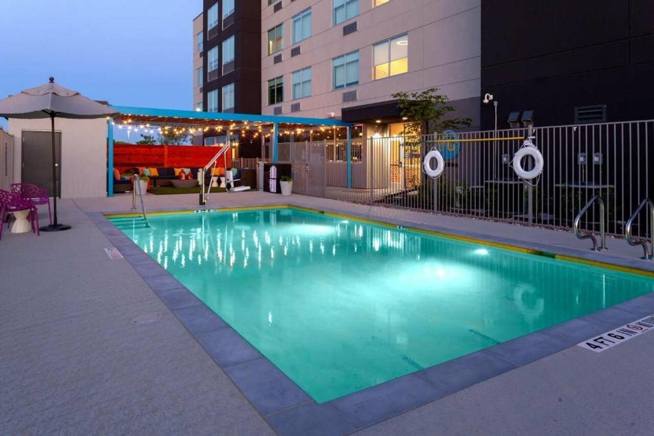 Фото Tru by Hilton Round Rock