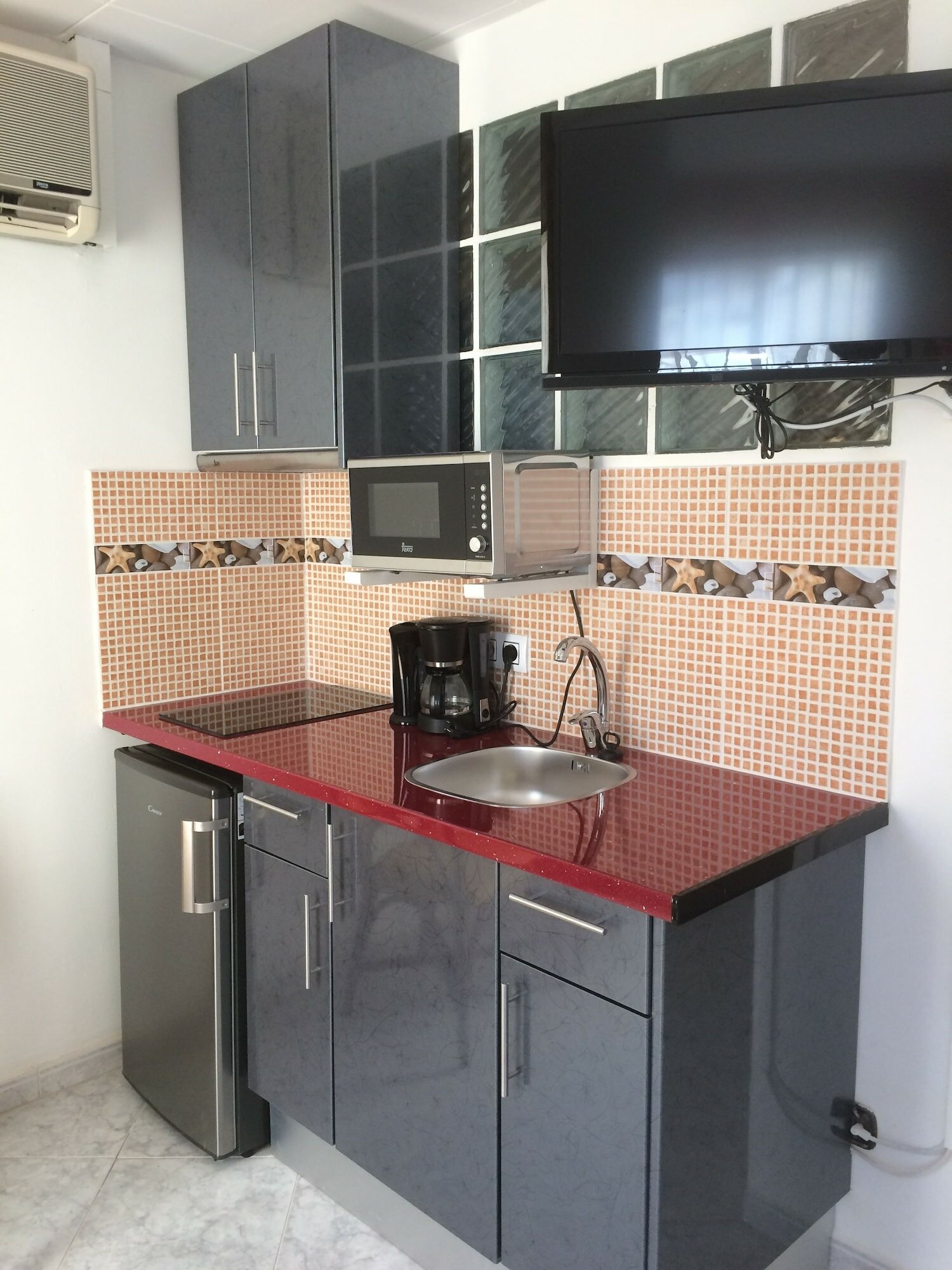 Фото Neptuno Apartments