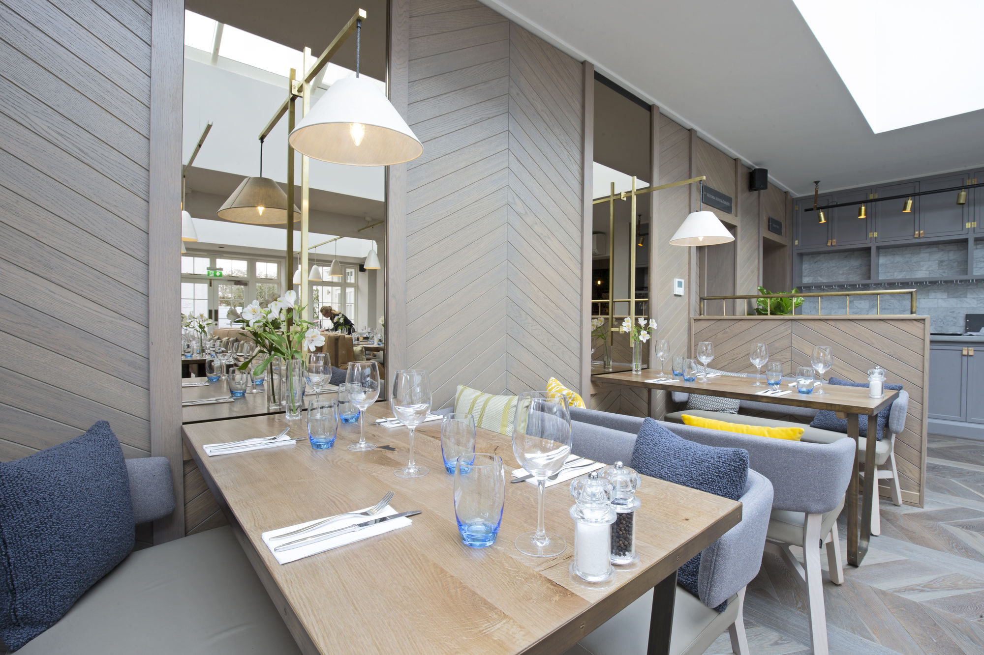 Фото Royal Wells Hotel