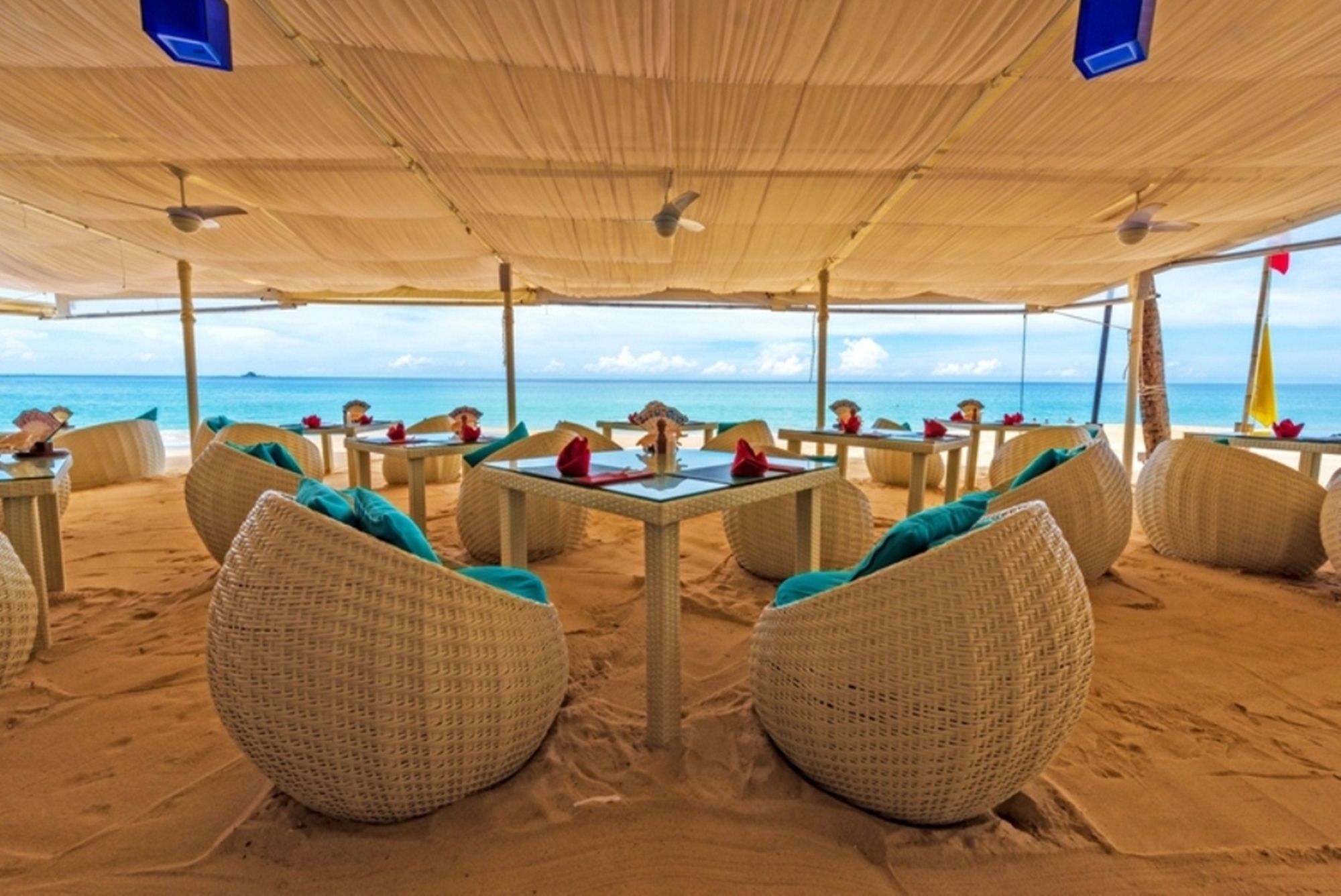 Фото Andaman White Beach Resort