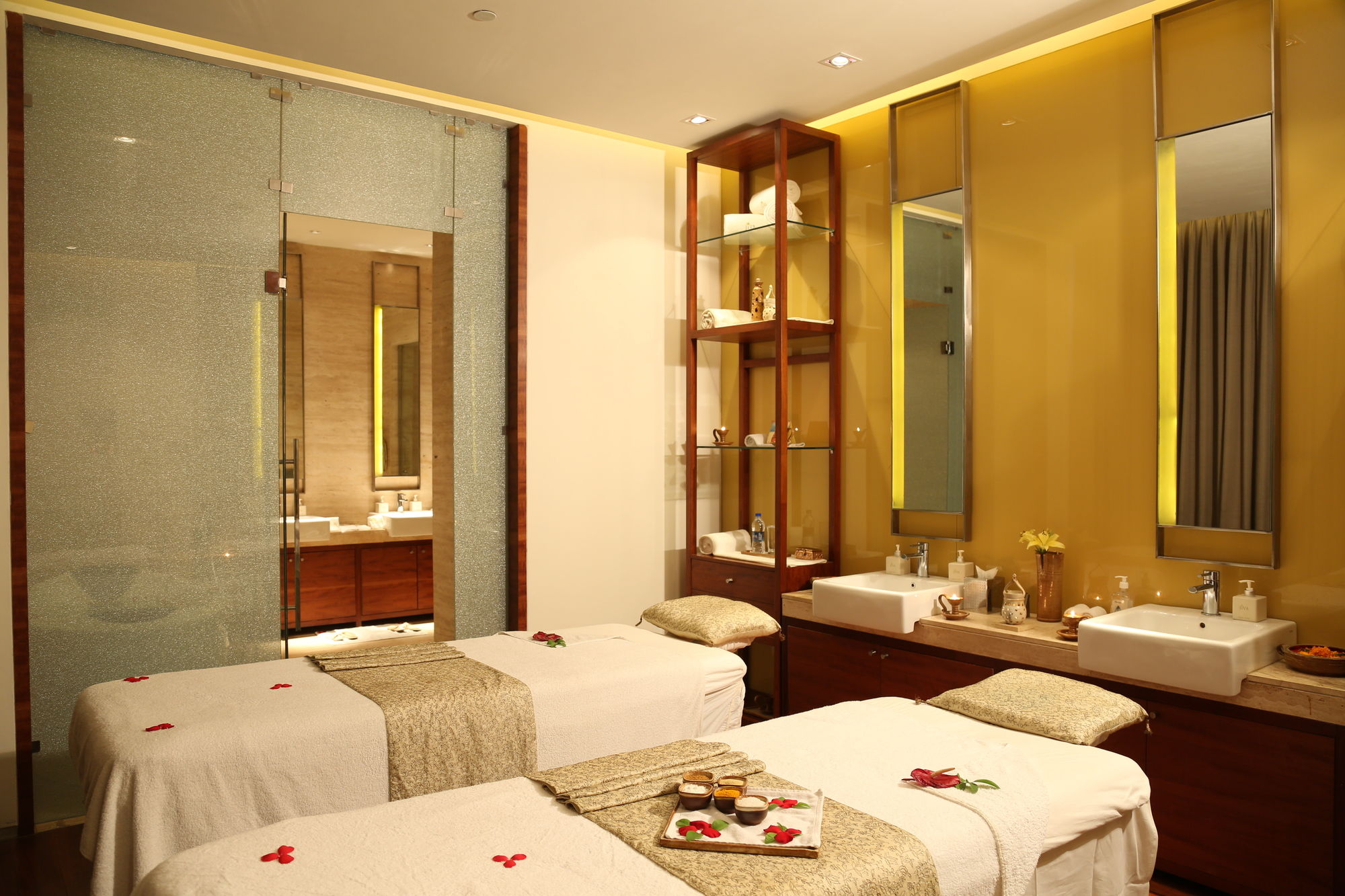 Фото Taj City Centre Gurugram