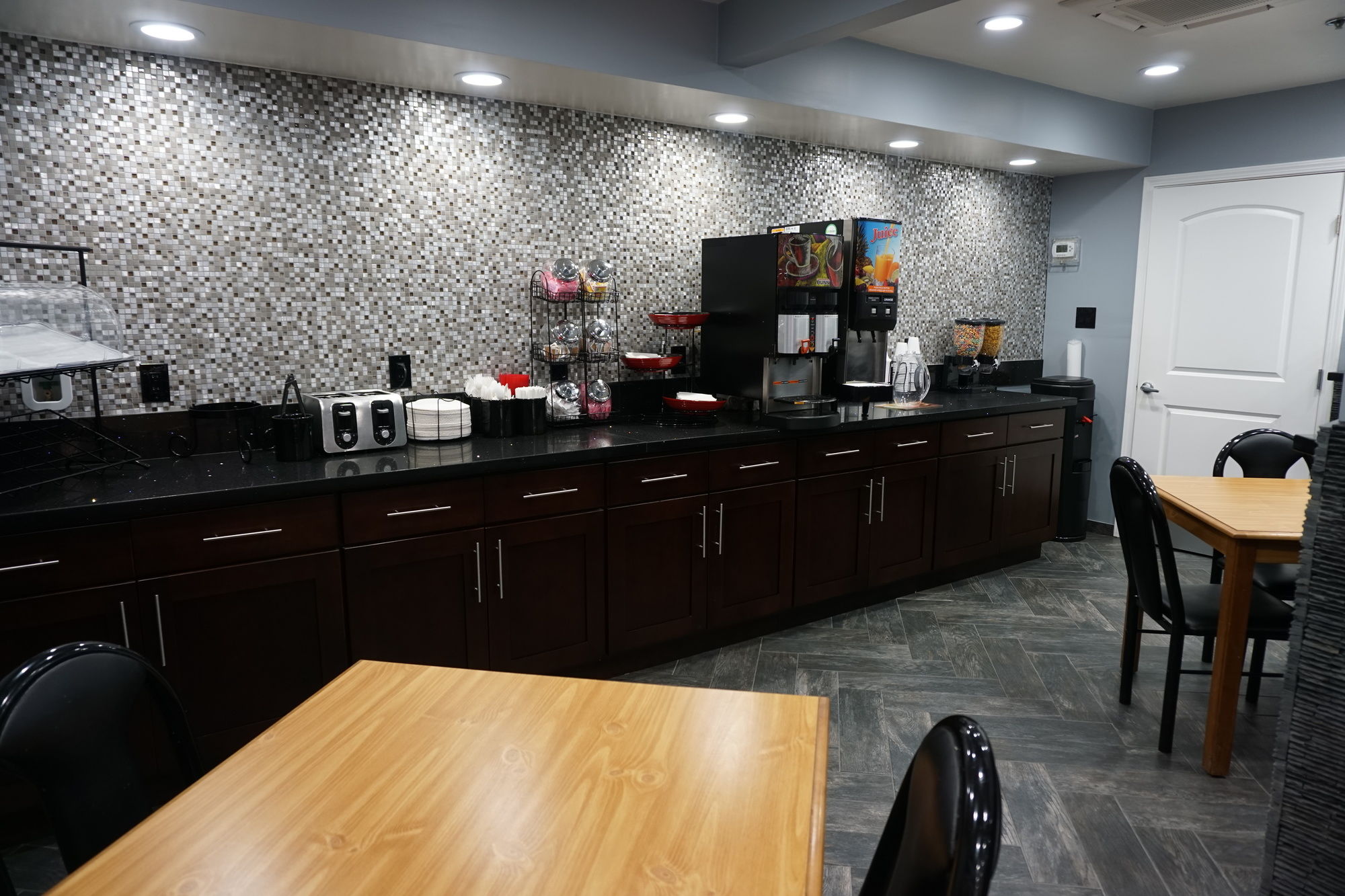 Фото Hollywood Inn Express Lax