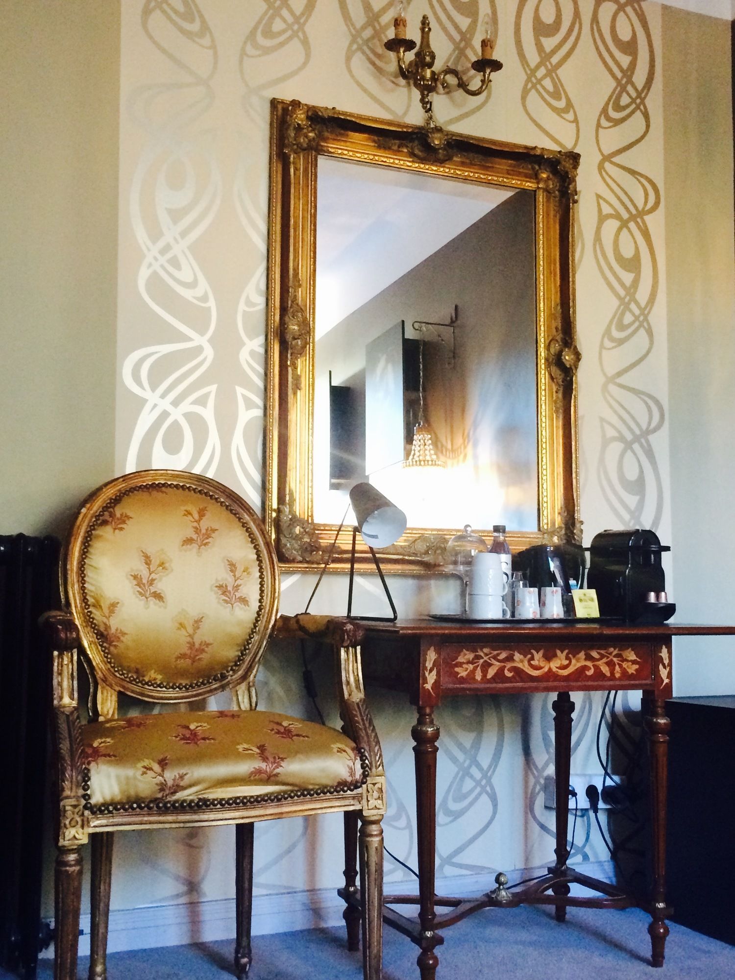 Фото Hotel Mademoiselle