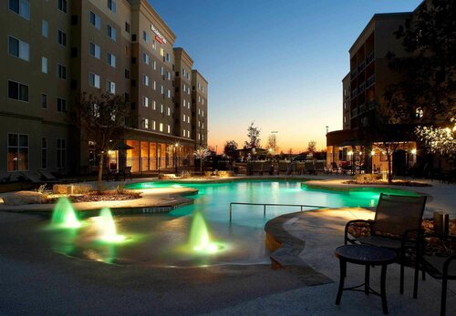 Внешний вид отеля Residence Inn by Marriott San Antonio Six Flags at The Rim в Сан-Антонио, фото 2