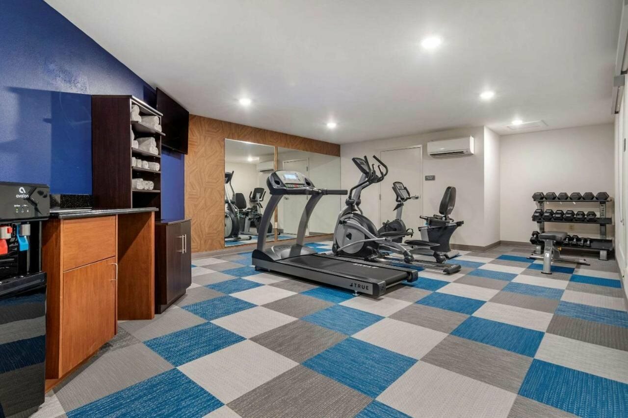 Фото Tryp by Wyndham Tallahassee North I-10 Capital Circle