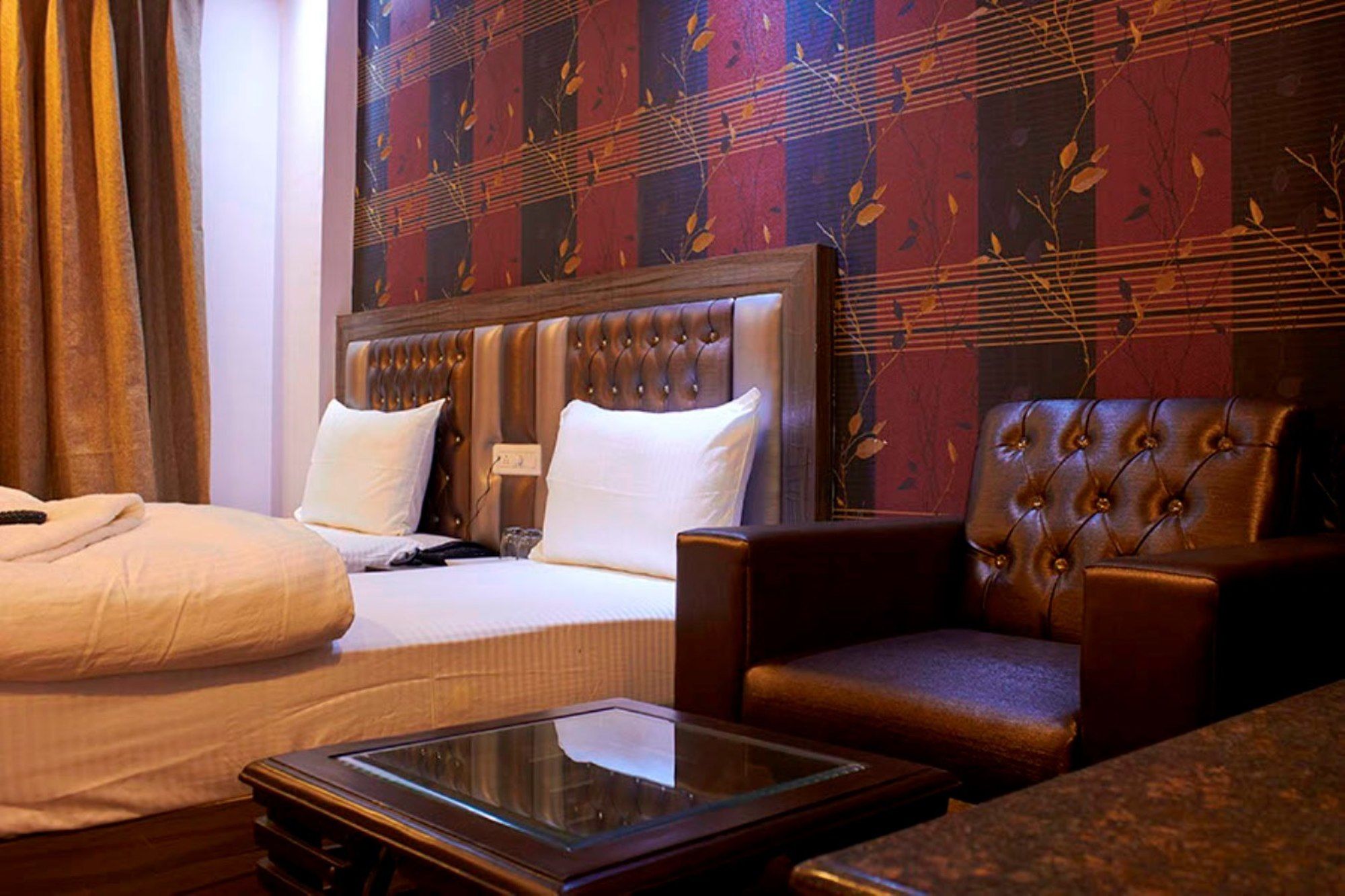 Фото Hotel Waterfall