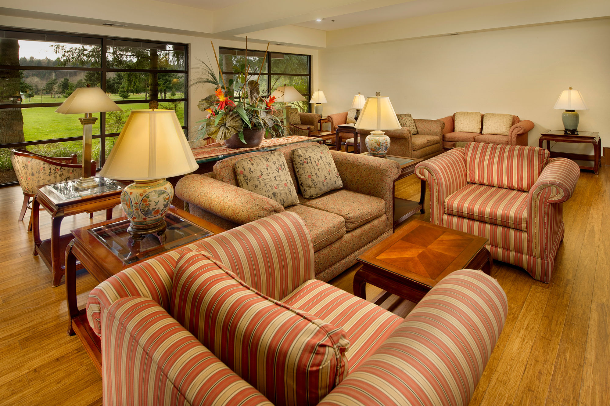 Фото Best Western Plus Plaza by the Green