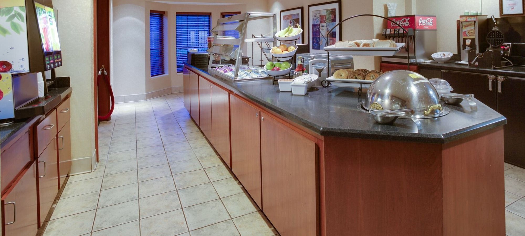 Фото Staybridge Suites Corning, an Ihg Hotel