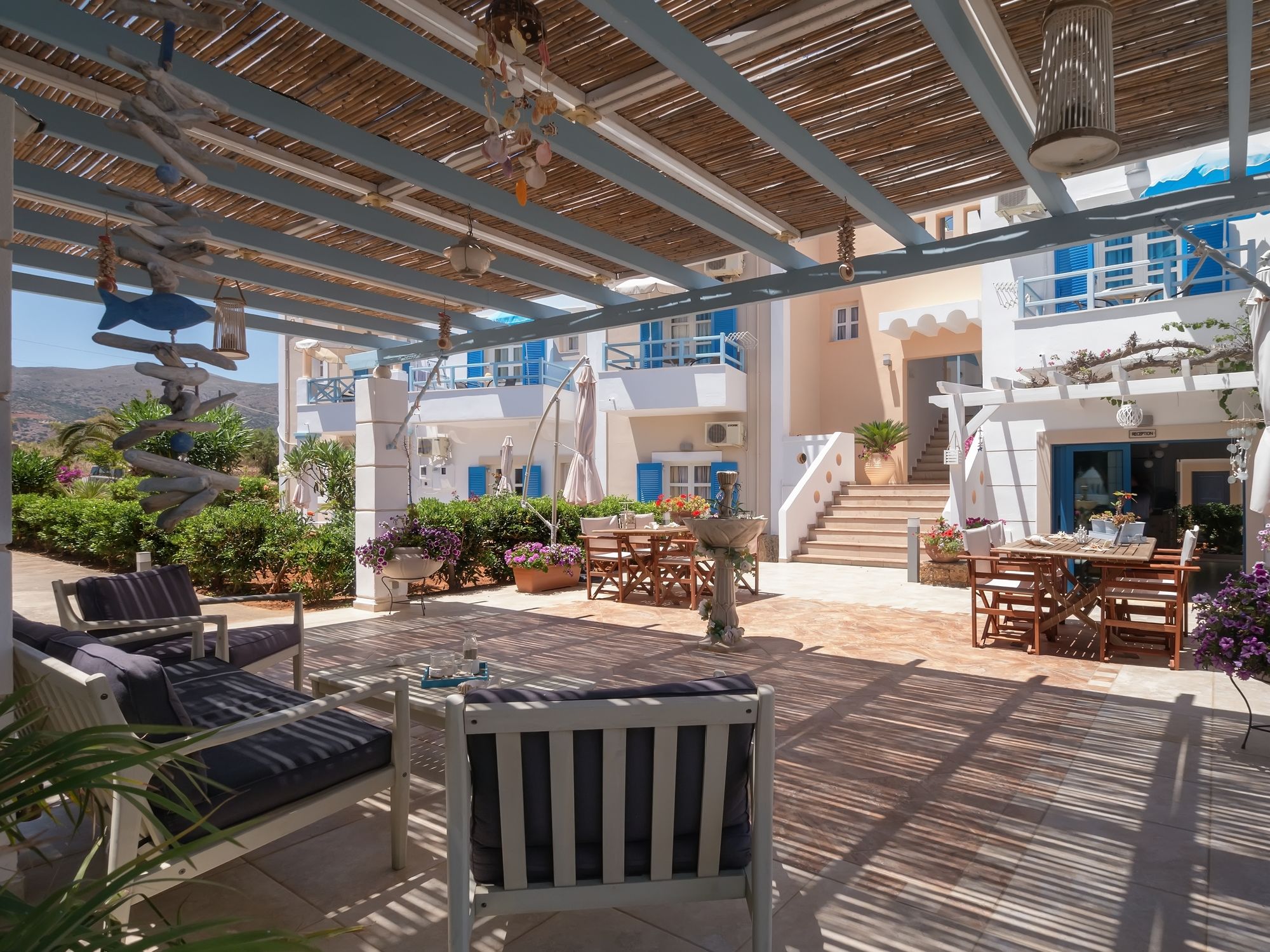 Фото Pyrgos Beach Hotel Apartments