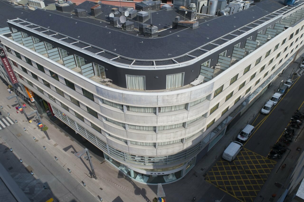 Фото Yomo Centric