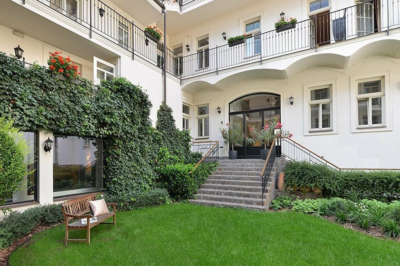 Фото отеля 2