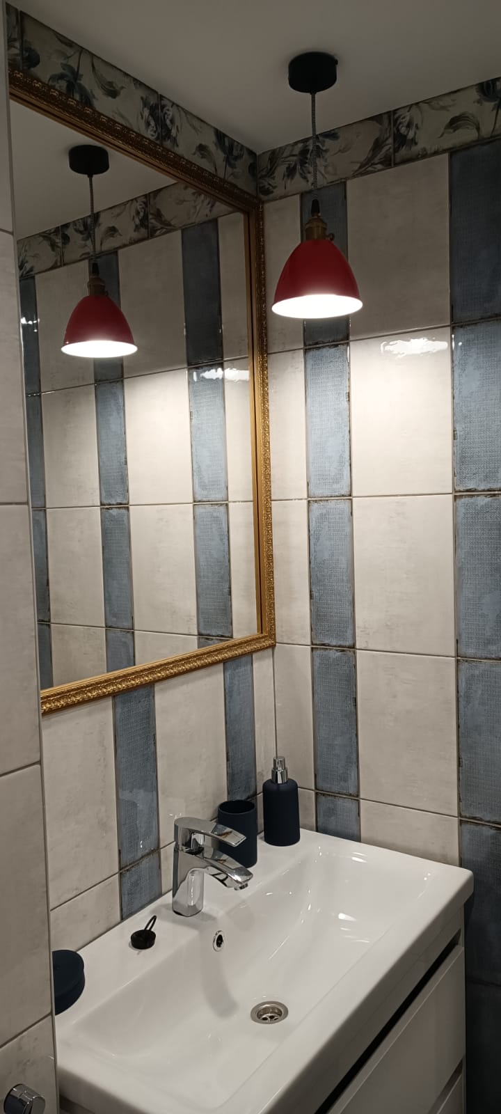 Фото Двенадцать