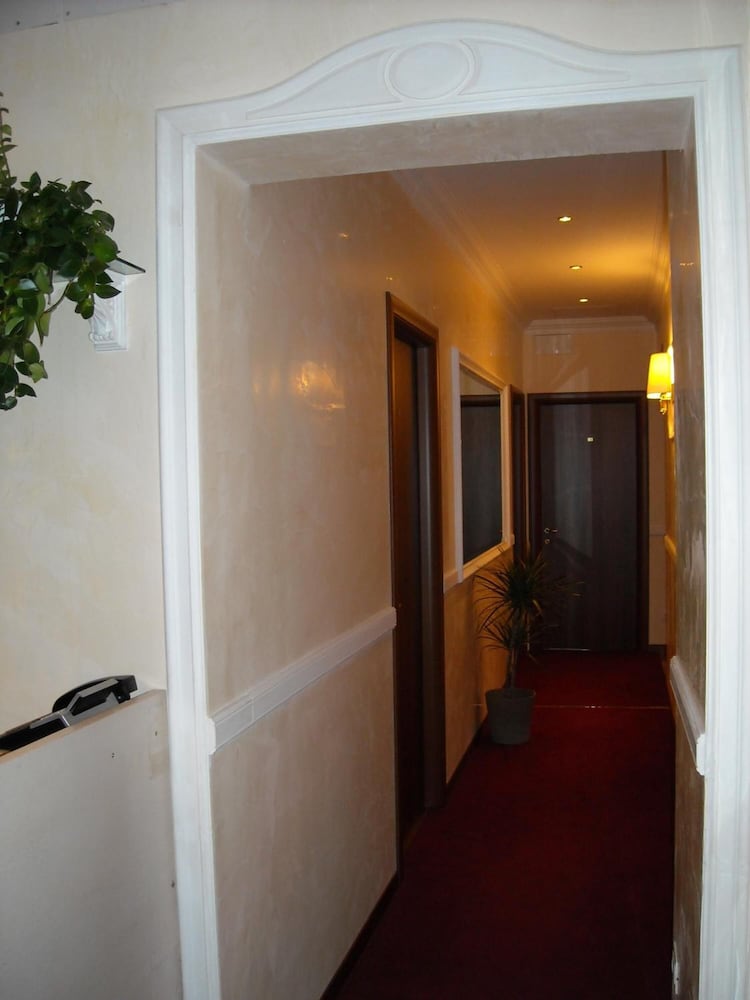 Фото Morpheus Rooms