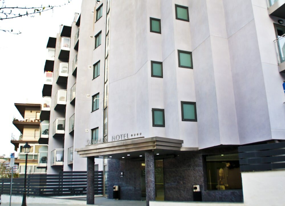 Фото Summer Hotel