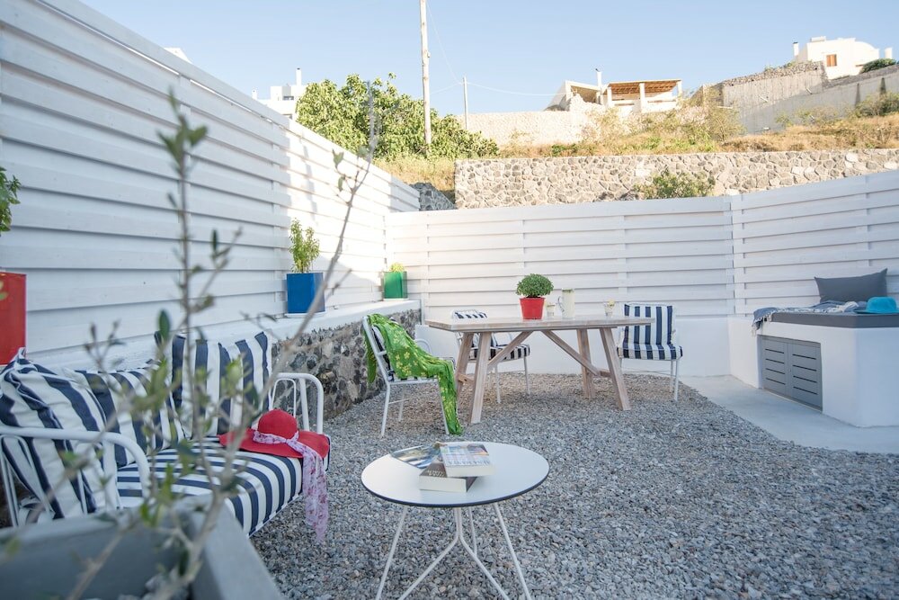 Фото Lagadi Suites by K&k