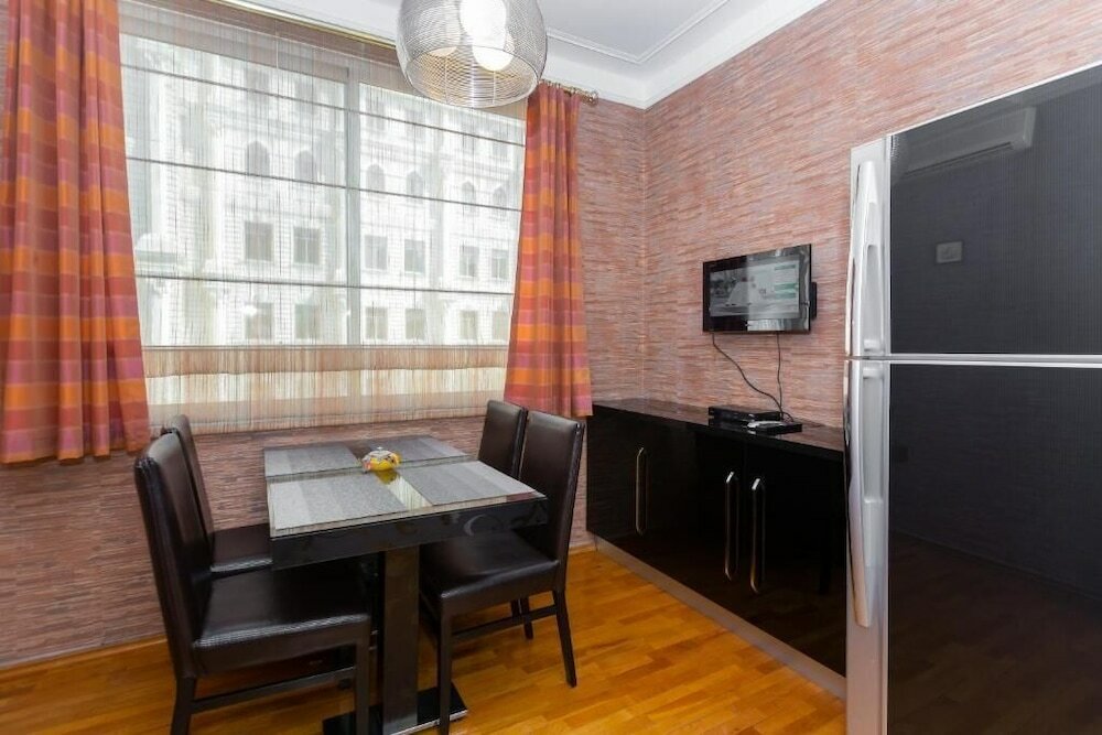 Фото Luxury Apartment with Flame Tower View