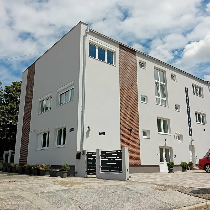 Гостиница Radnoti Home в Веспреме