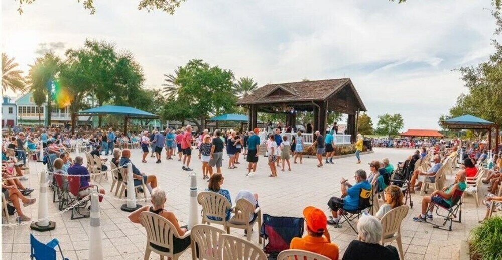 Фото Designer Home In Saint Catherine