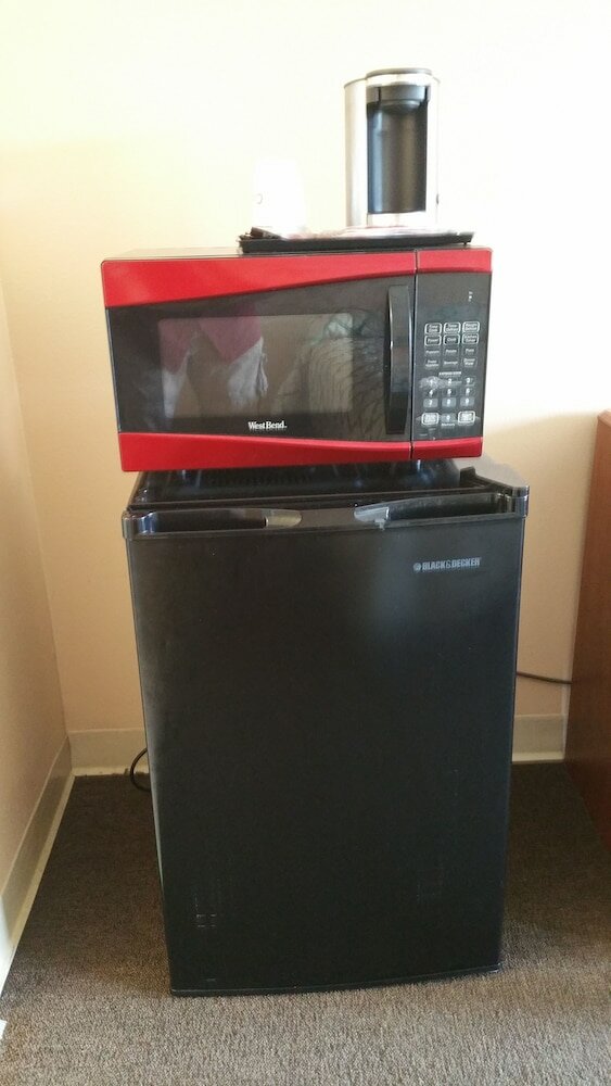 Фото Shining Light Inn & Suites