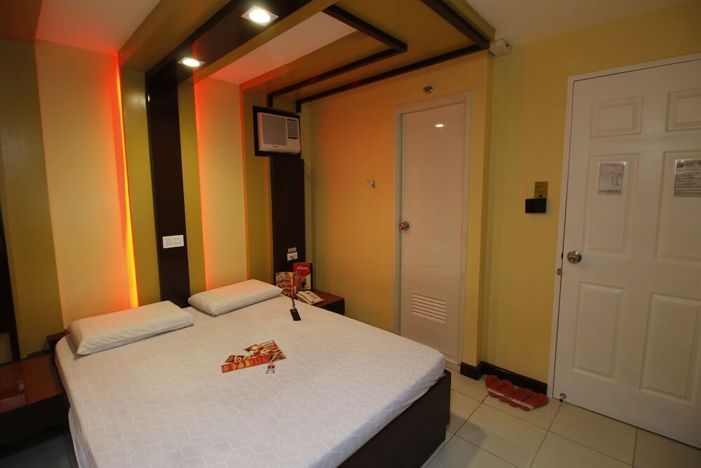 Фото Hotel Sogo Kalentong Marketplace