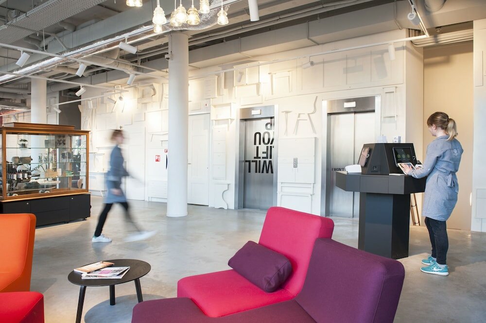 Фото Conscious Hotel The Tire Station