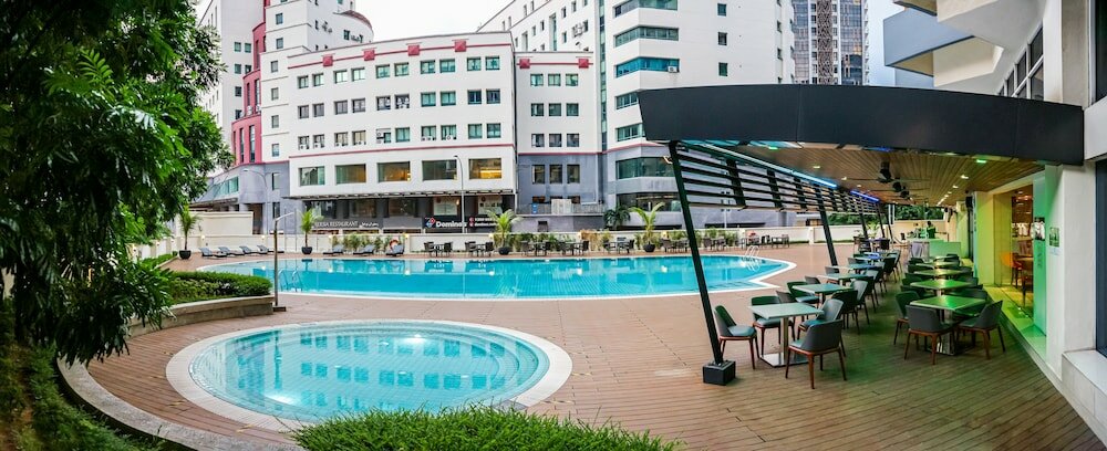 Фото Oakwood Hotel & Residence Kuala Lumpur