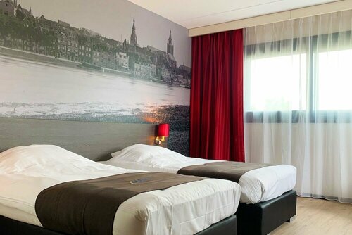 Гостиница Bastion Hotel Nijmegen в Неймегене