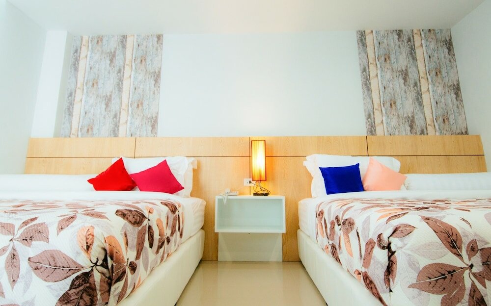 Фото отеля 2