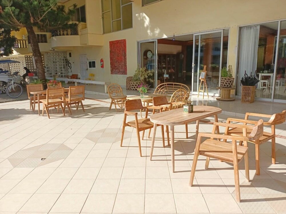 Фото Bang Saphan Resort Hotel