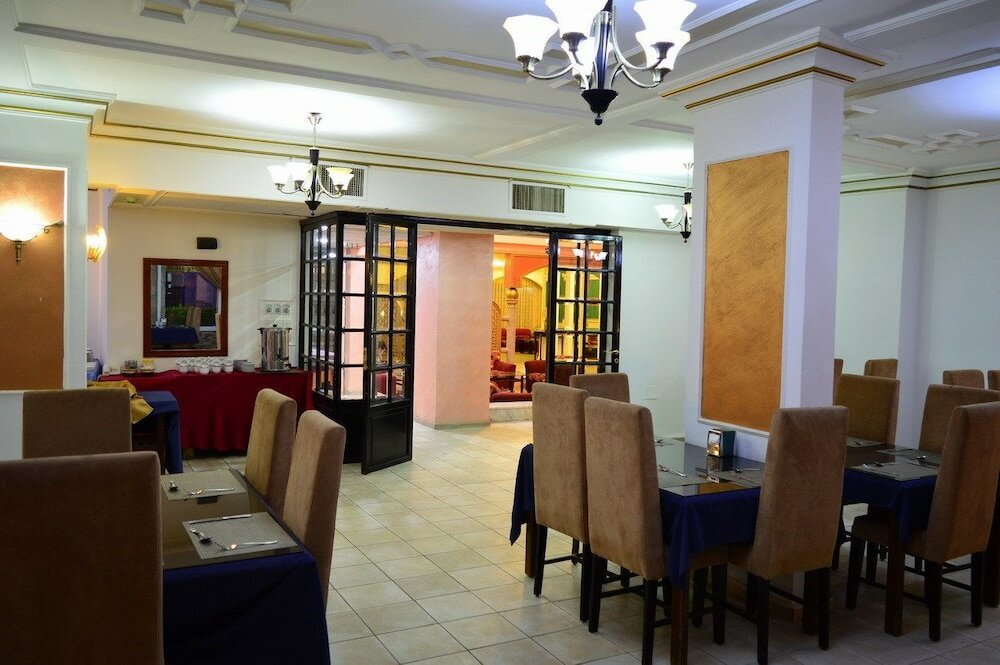 Фото Abjar Hotel