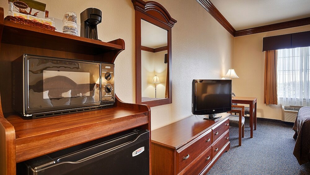 Фото Best Western Capital City Inn