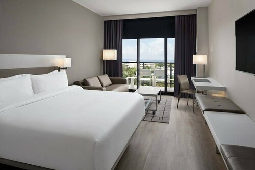 Гостиница Ac Hotel by Marriott Kingston, Jamaica в Кингстоне