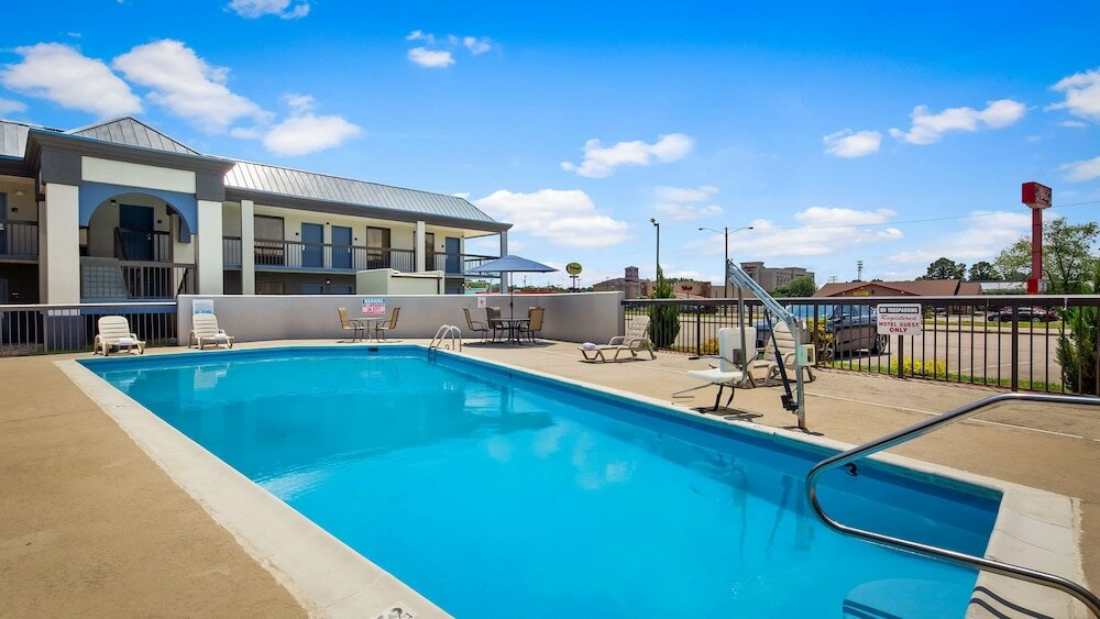 Фото Best Western Emporia