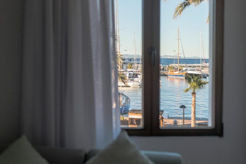 Фото Hostal Bellavista Formentera