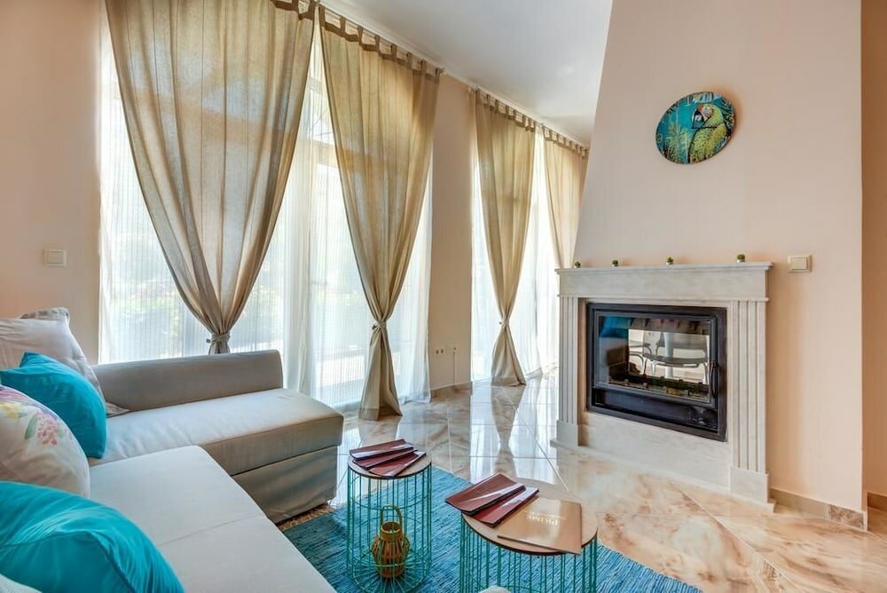 Фото Venera & Anastasia Palace Apartments