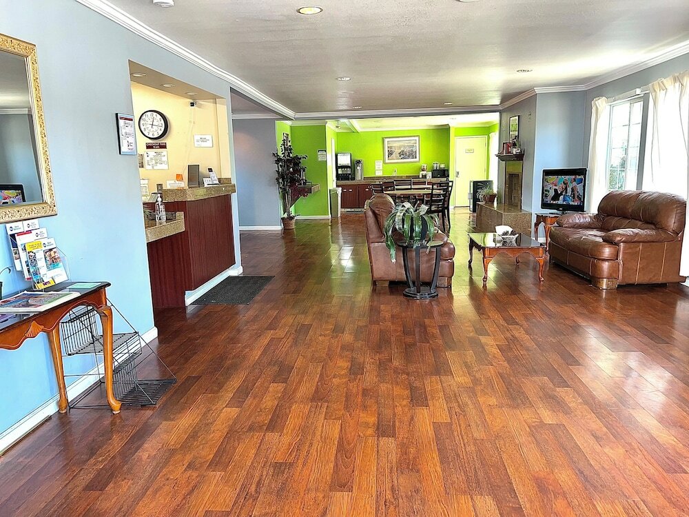 Фото Heritage Inn Express Chico