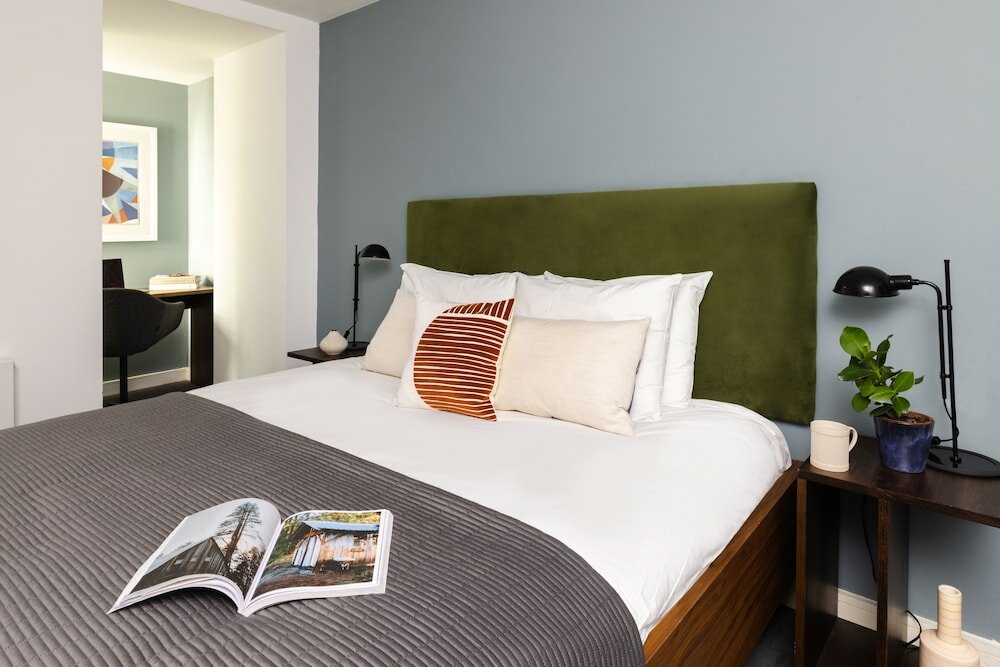 Фото Native Hyde Park