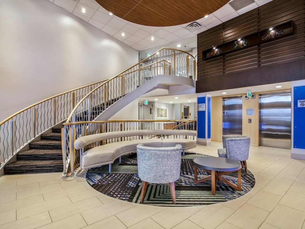 Фото Holiday Inn Express & Suites Langley
