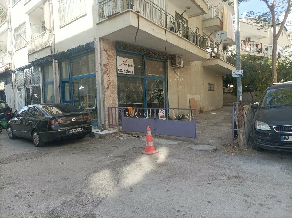 Tailor Abiyetto, Antalya, photo