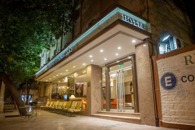 Гостиница Ritz Hotel Mendoza в Мендосе