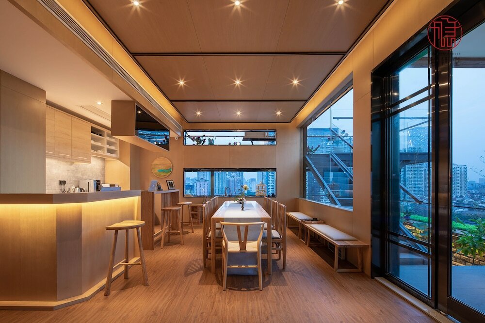 Фото The Hidden House Hotel