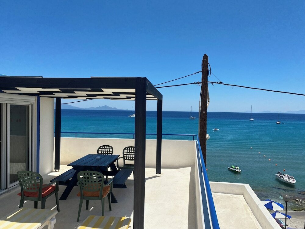 Фото Annoula Studio & Apartments