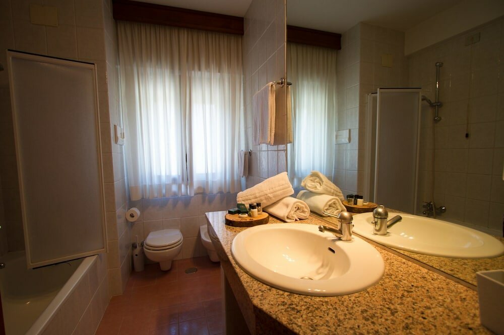 Фото Hotel Corona