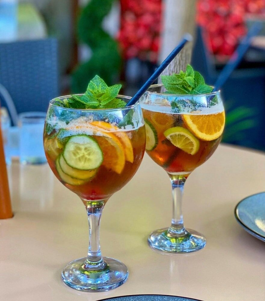 Фото The Knife and Cleaver