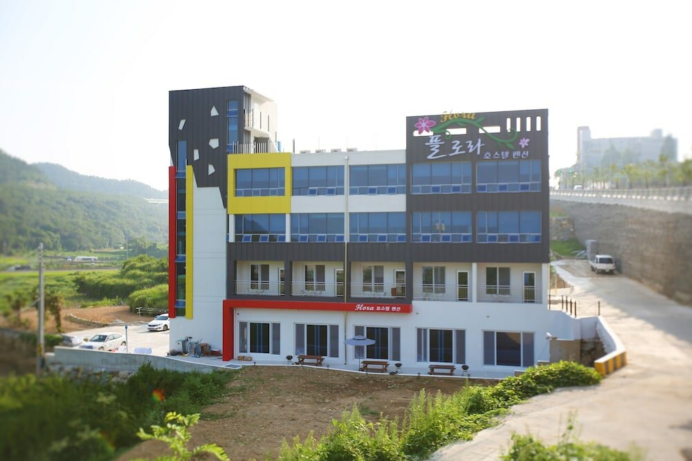 Фото Flora Hostel Pension