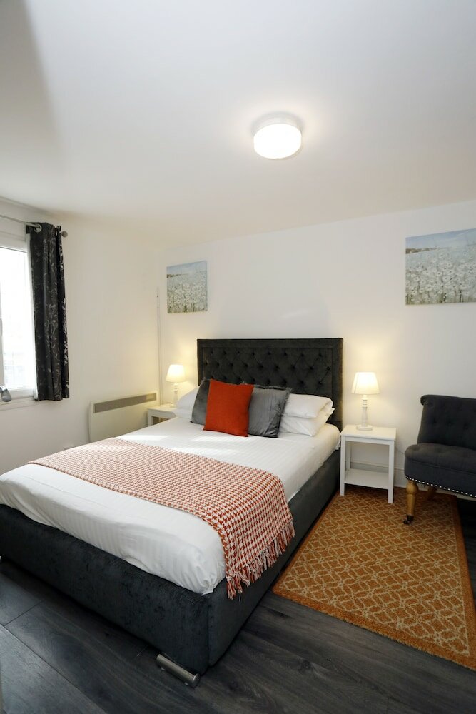 Фото Bexley Village Hotel