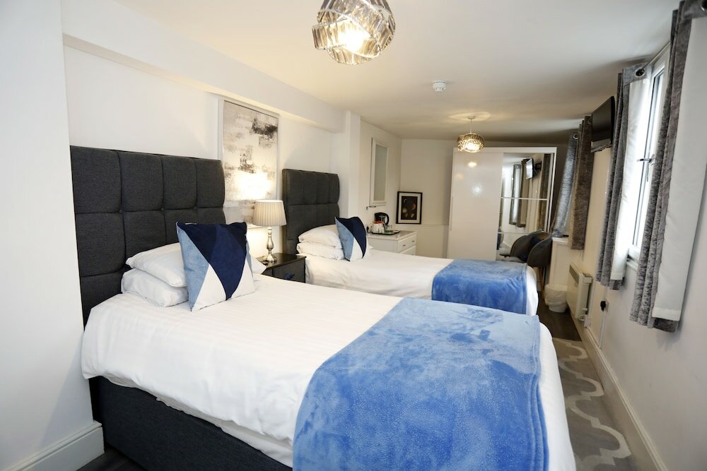 Фото Bexley Village Hotel