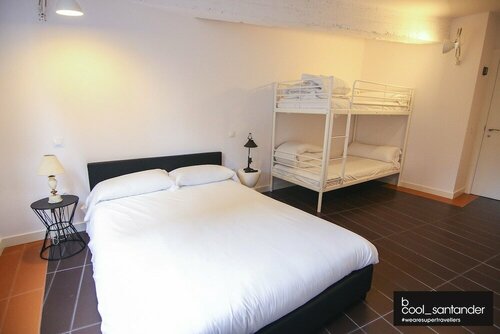 Гостиница Enjoy Santander - Hostel в Сантандере