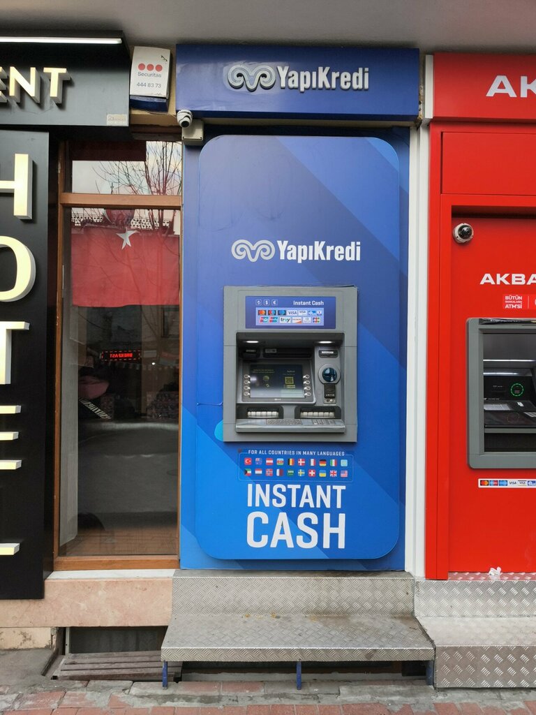 ATM Yapi Kredi, Istanbul, photo